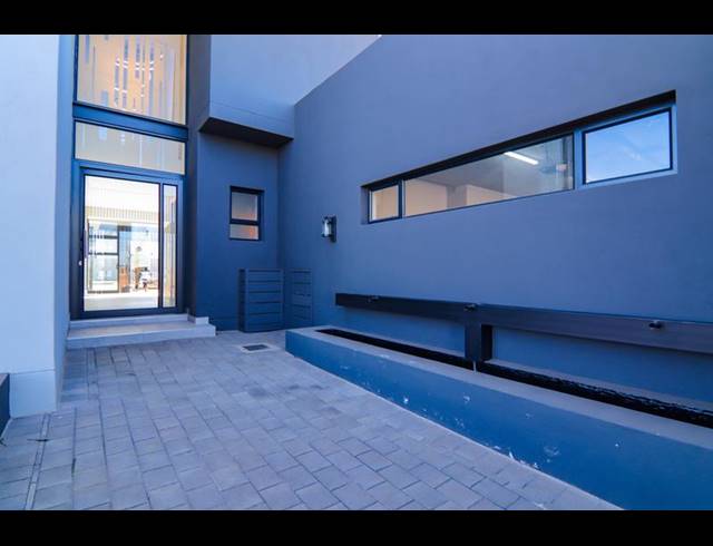 5 BEDROOM HOUSE FOR SALE IN MIDSTREAM HEIGHTS